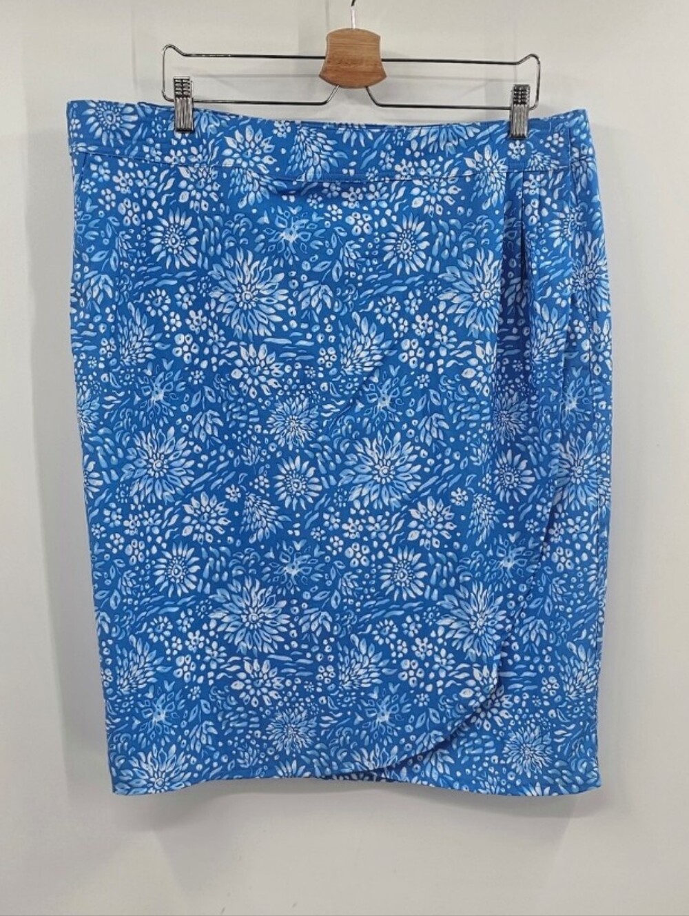Ripskirt Hawaii Blue Floral Swim Skirt Size XXL